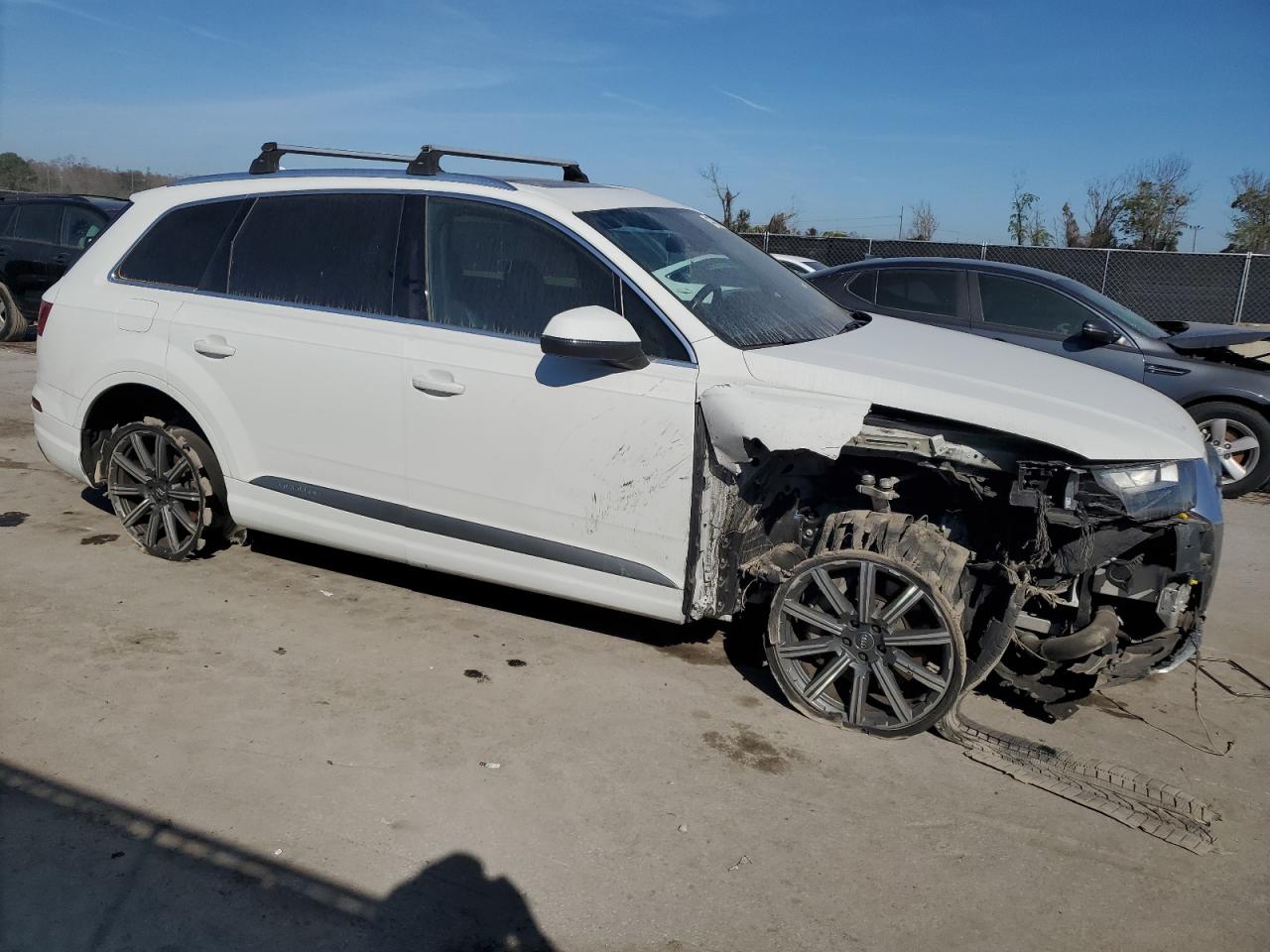 2017 Audi Q7 - Image 4