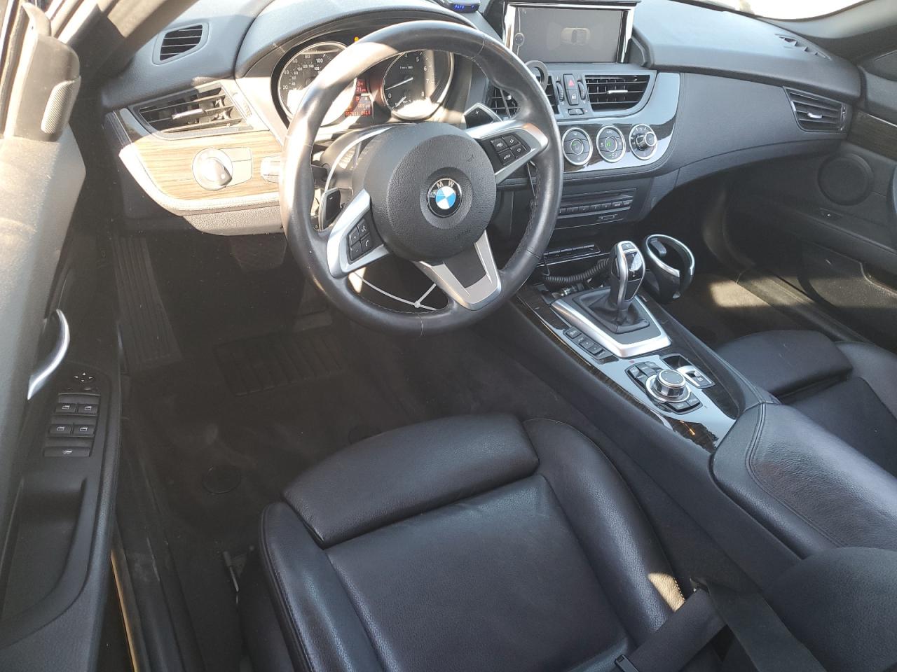 2016 BMW Z4 - Image 8