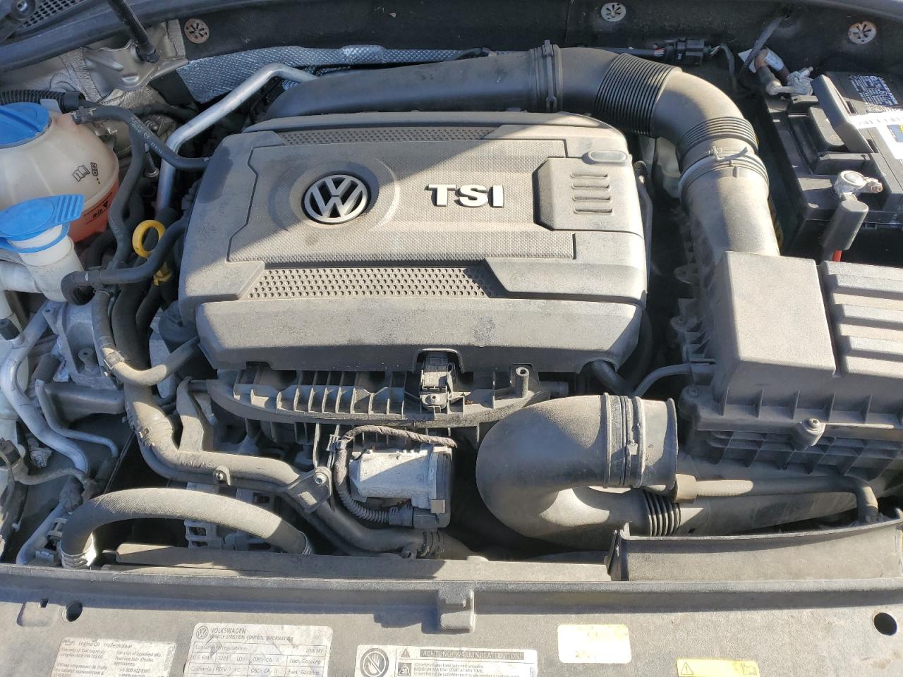 2015 Volkswagen Passat - Image 11