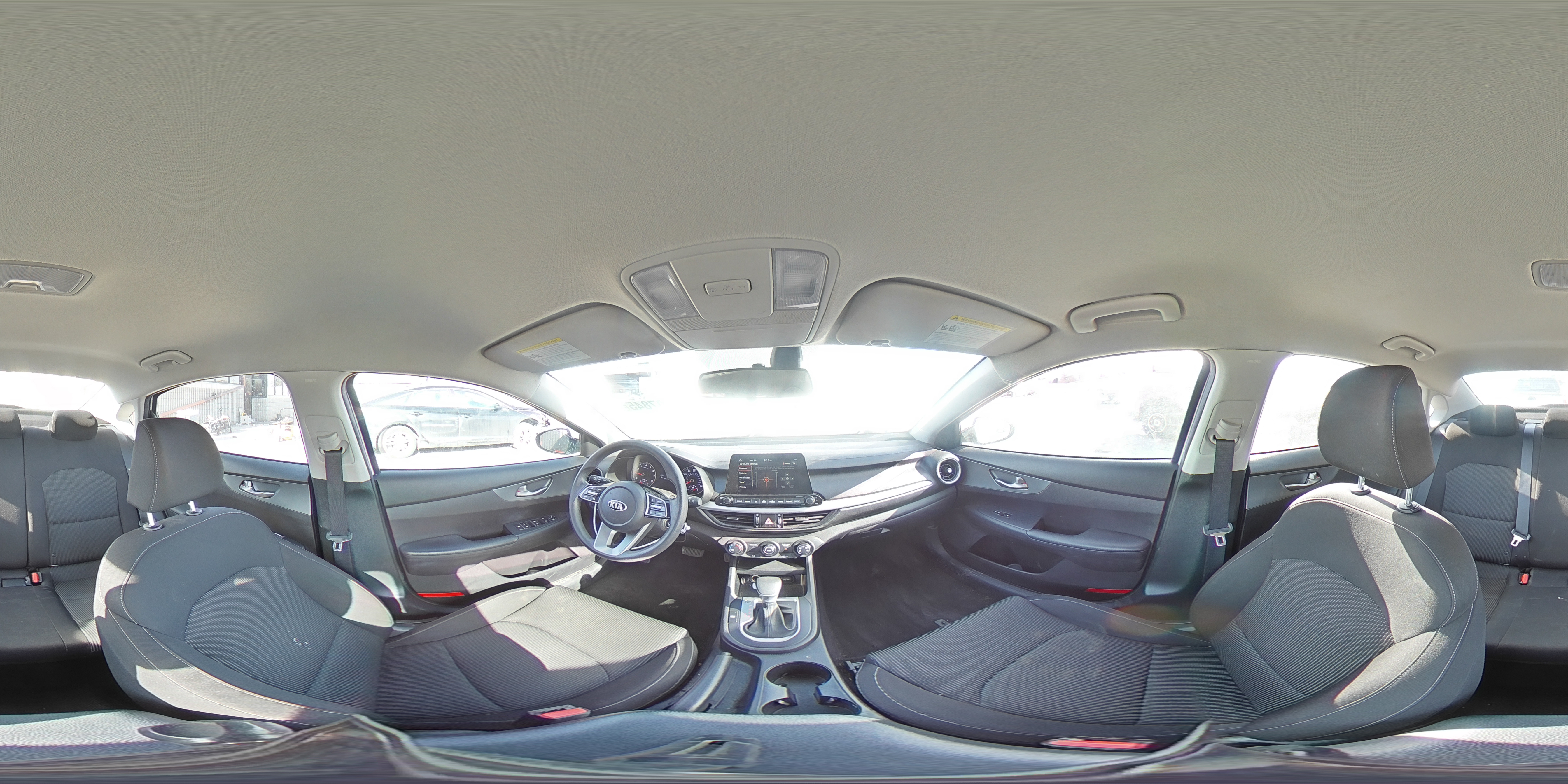 2021 Kia Forte - Image 12