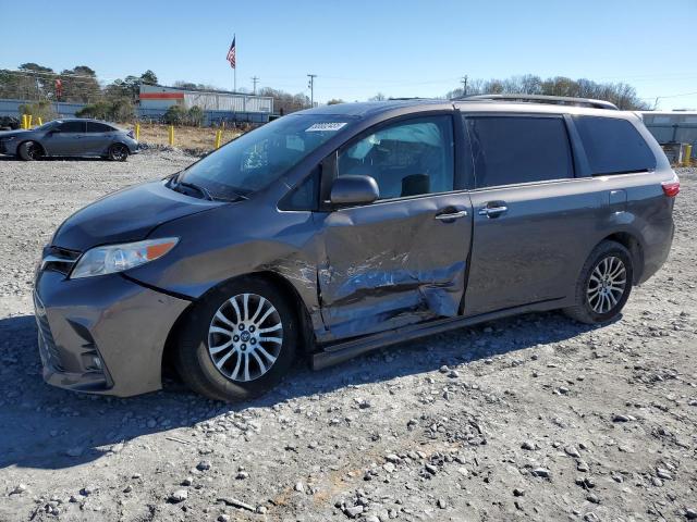 2020 Toyota Sienna Xle