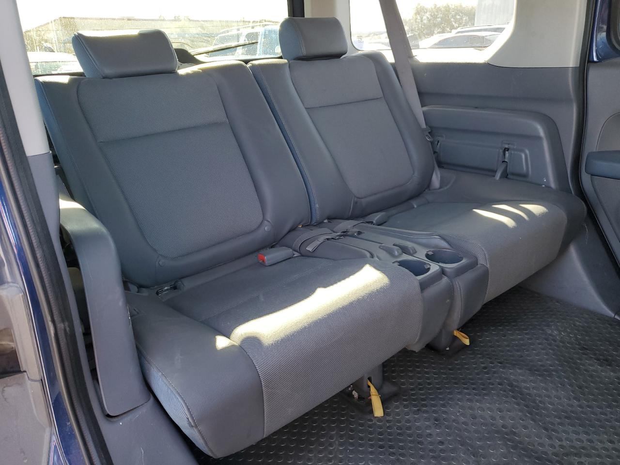 2003 Honda Element - Image 11