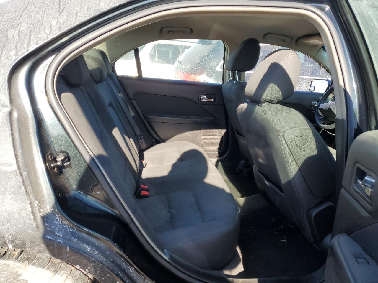 2010 Ford Fusion - Image 10