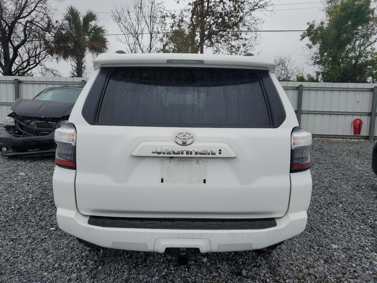 2023 Toyota 4Runner - Image 6