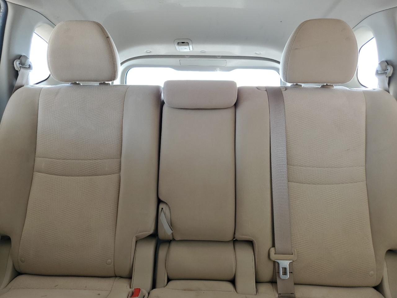 2015 Nissan Rogue - Image 10