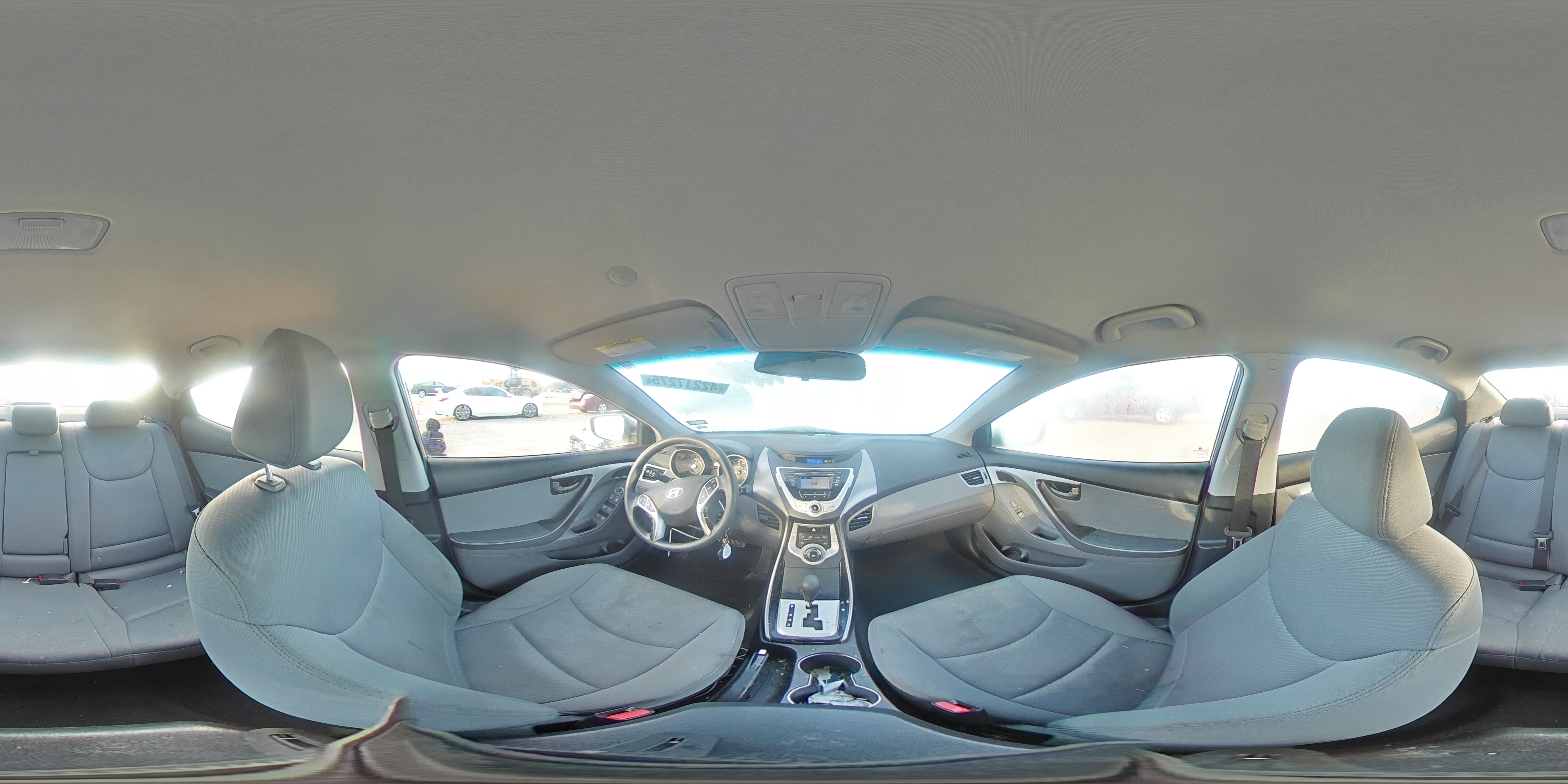2011 Hyundai Elantra - Image 13