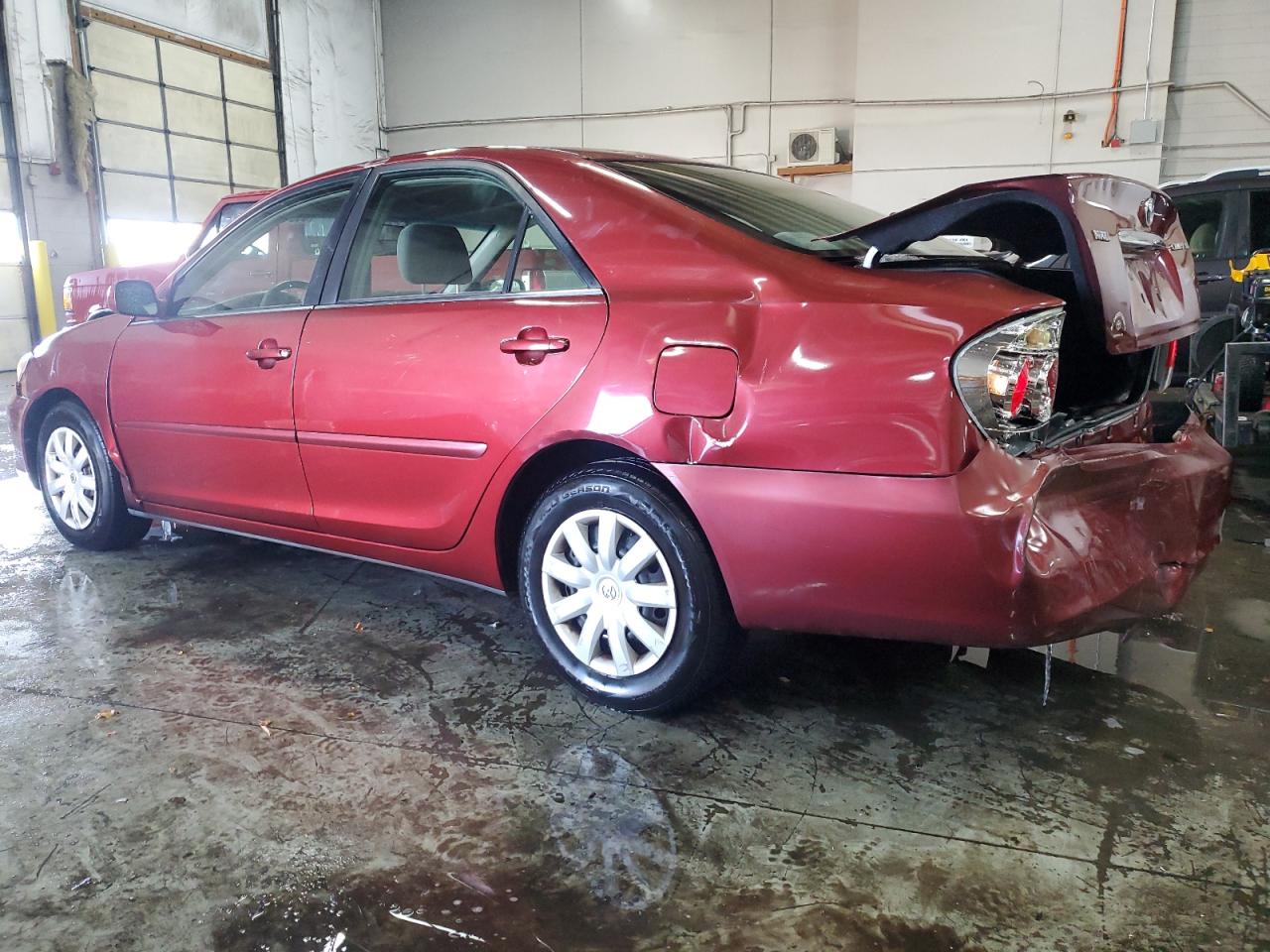 2005 Toyota Camry - Image 2