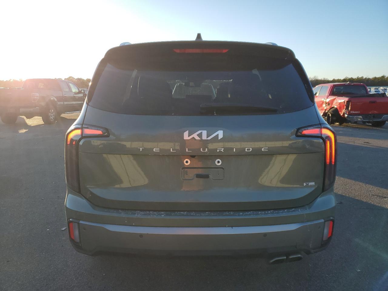 2023 Kia Telluride - Image 6
