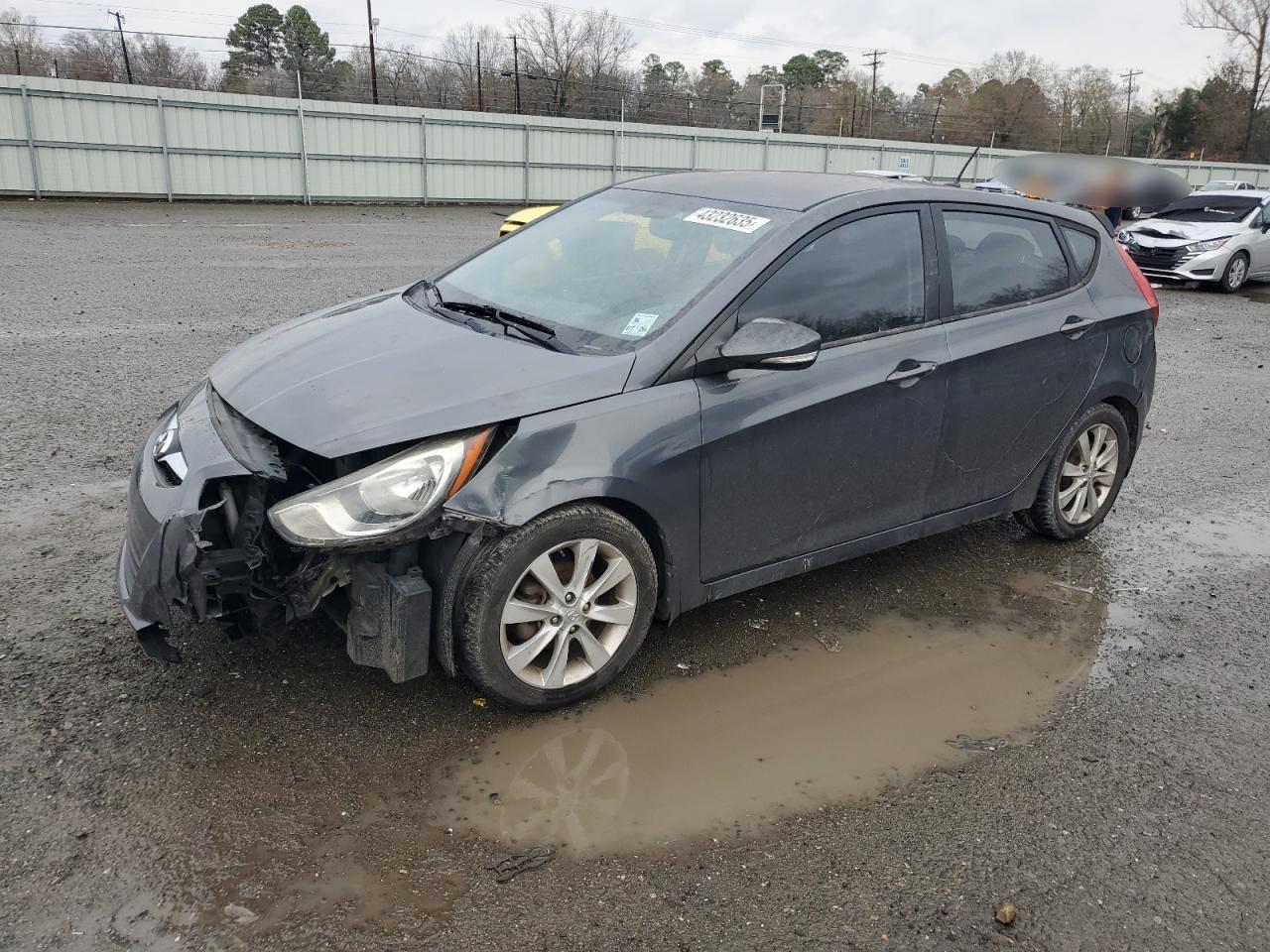 2013 Hyundai Accent - Image 1