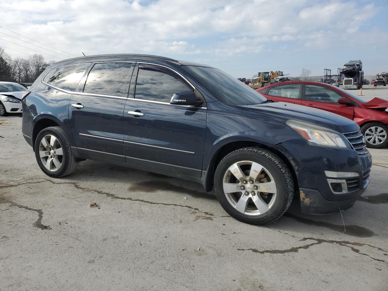 2015 Chevrolet Traverse - Image 4