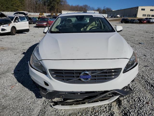  VOLVO S60 2015 Білий