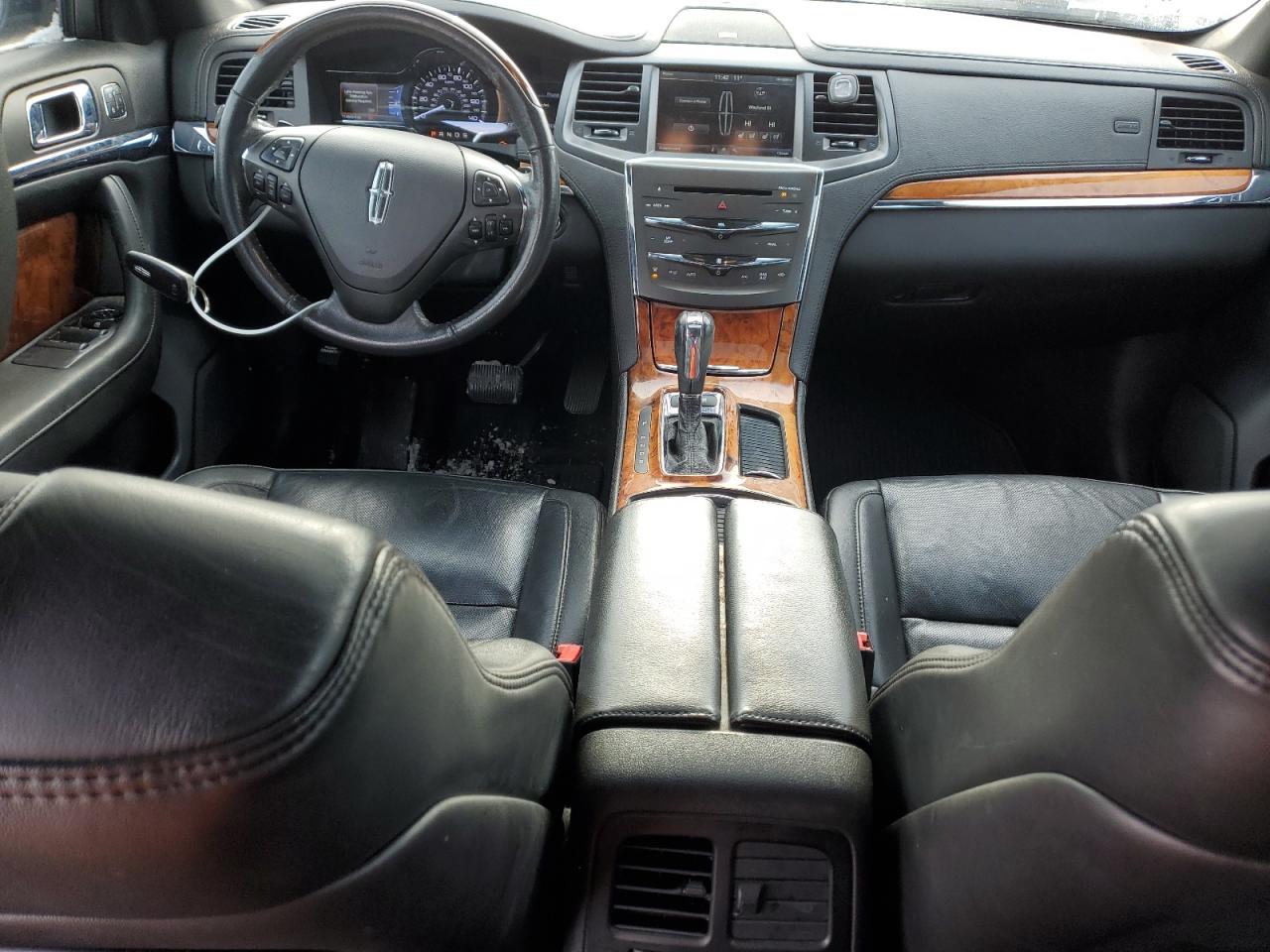 2014 Lincoln MKS - Image 8