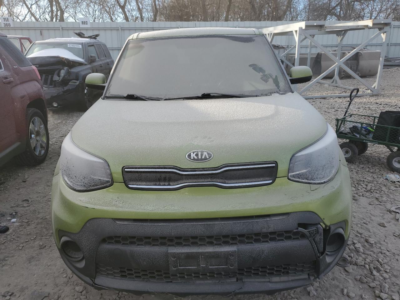 VIN KNDJN2A29J7893442 2018 KIA SOUL no.5