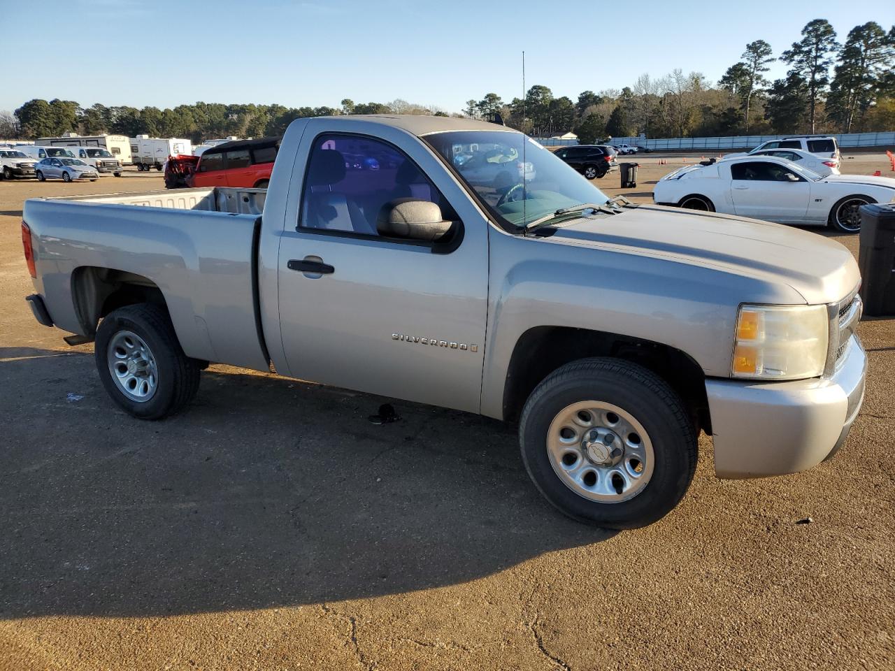 2009 Chevrolet Silverado - Image 4