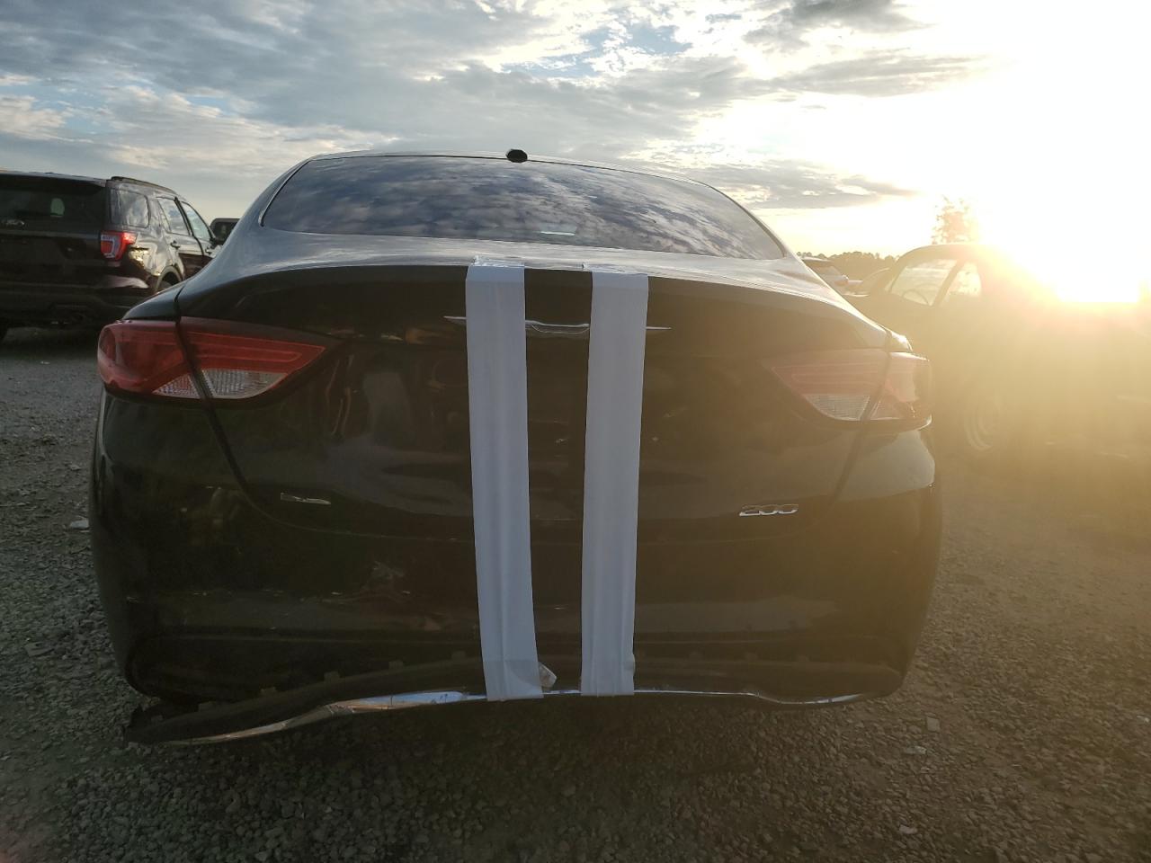 2015 Chrysler 200 Limited VIN: 1C3CCCAB3FN666176 Lot: 87746155