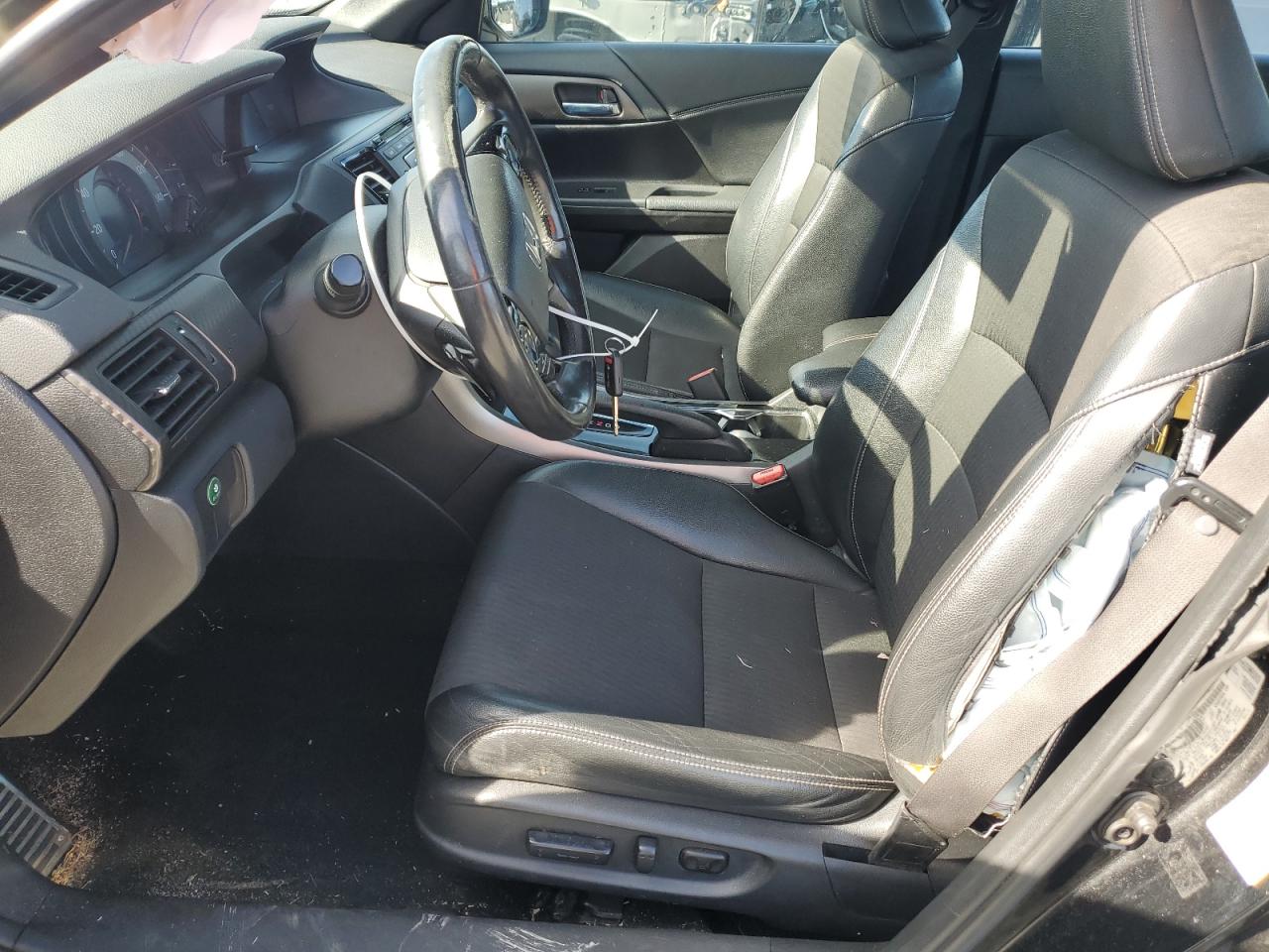 1HGCR2F57HA168582 HONDA ACCORD 2017