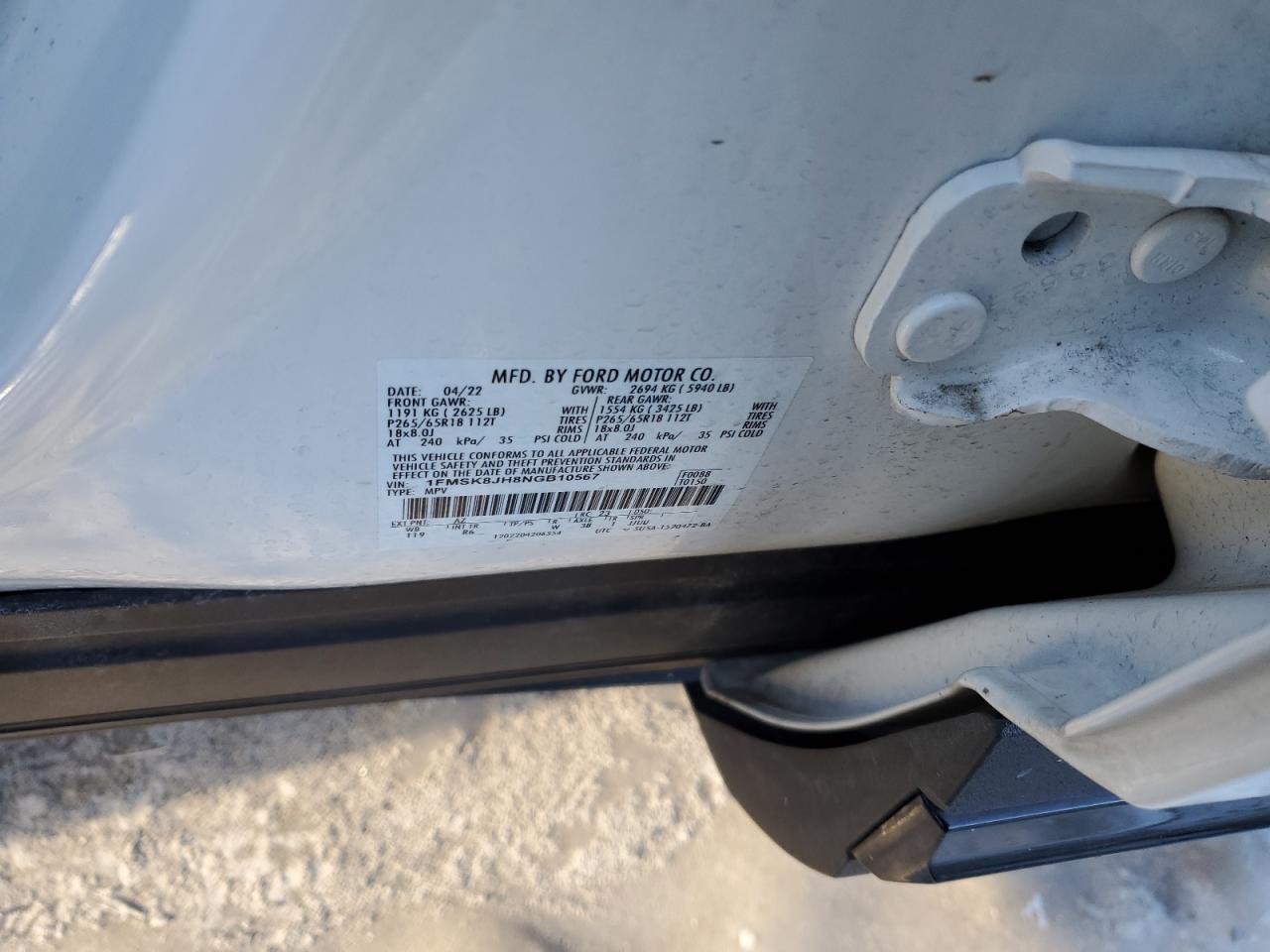 2022 Ford Explorer - Image 13