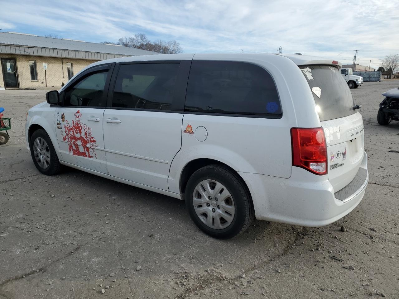 2015 Dodge Caravan - Image 2
