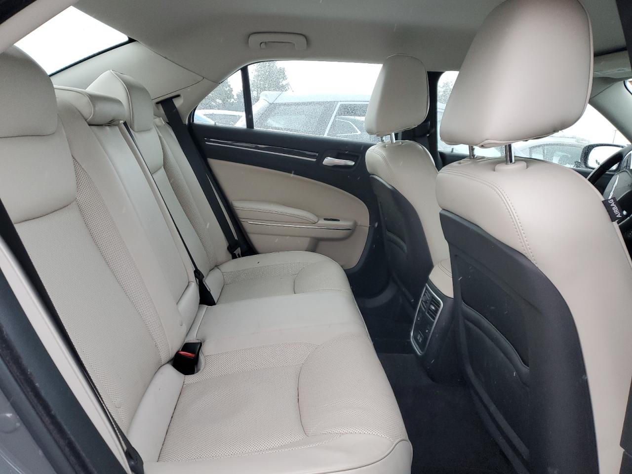 2018 Chrysler 300 Limited VIN: 2C3CCAKG0JH240946 Lot: 89614985