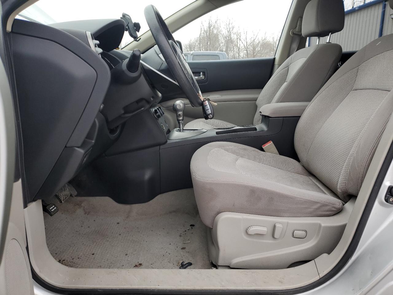 2011 Nissan Rogue - Image 7