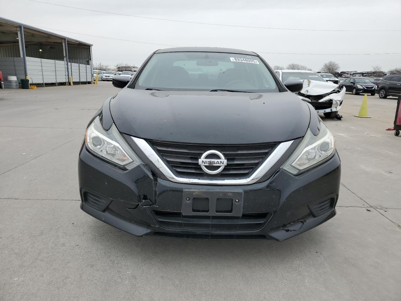 2016 Nissan Altima - Image 5