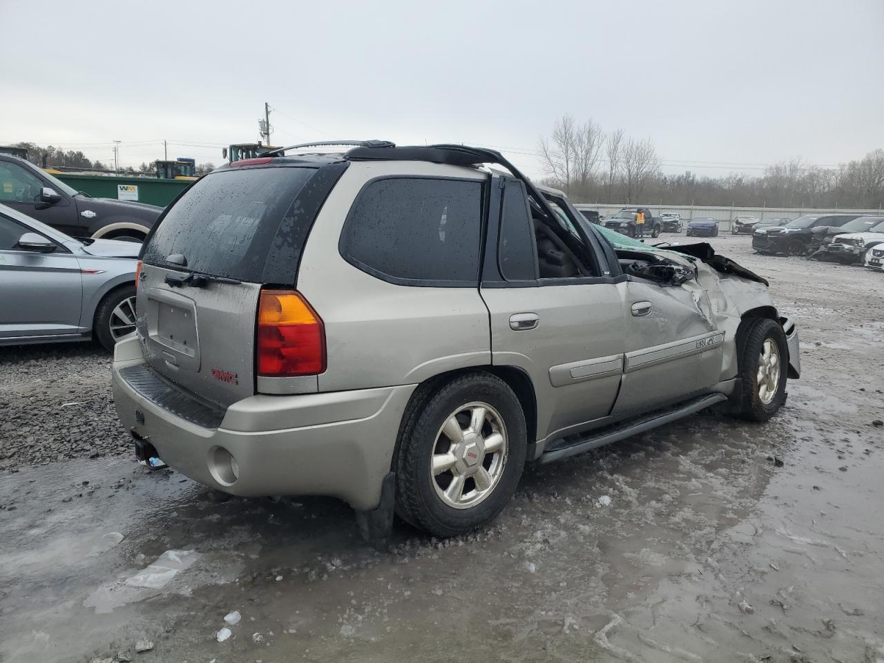 2002 GMC Envoy - Image 3