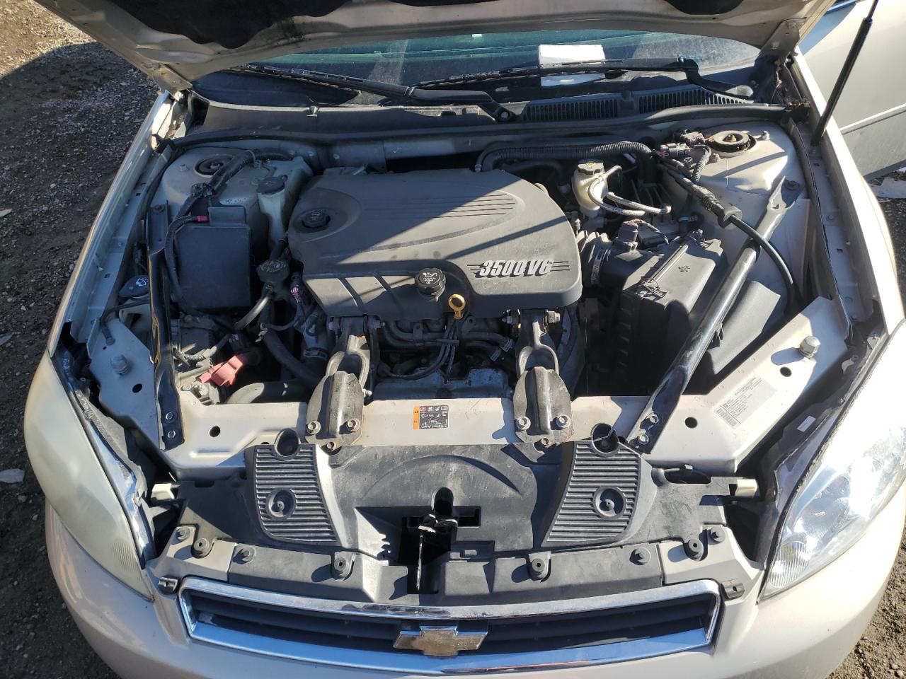 2011 Chevrolet Impala - Image 11