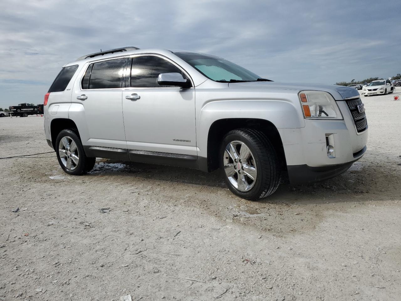 2015 GMC Terrain - Image 4