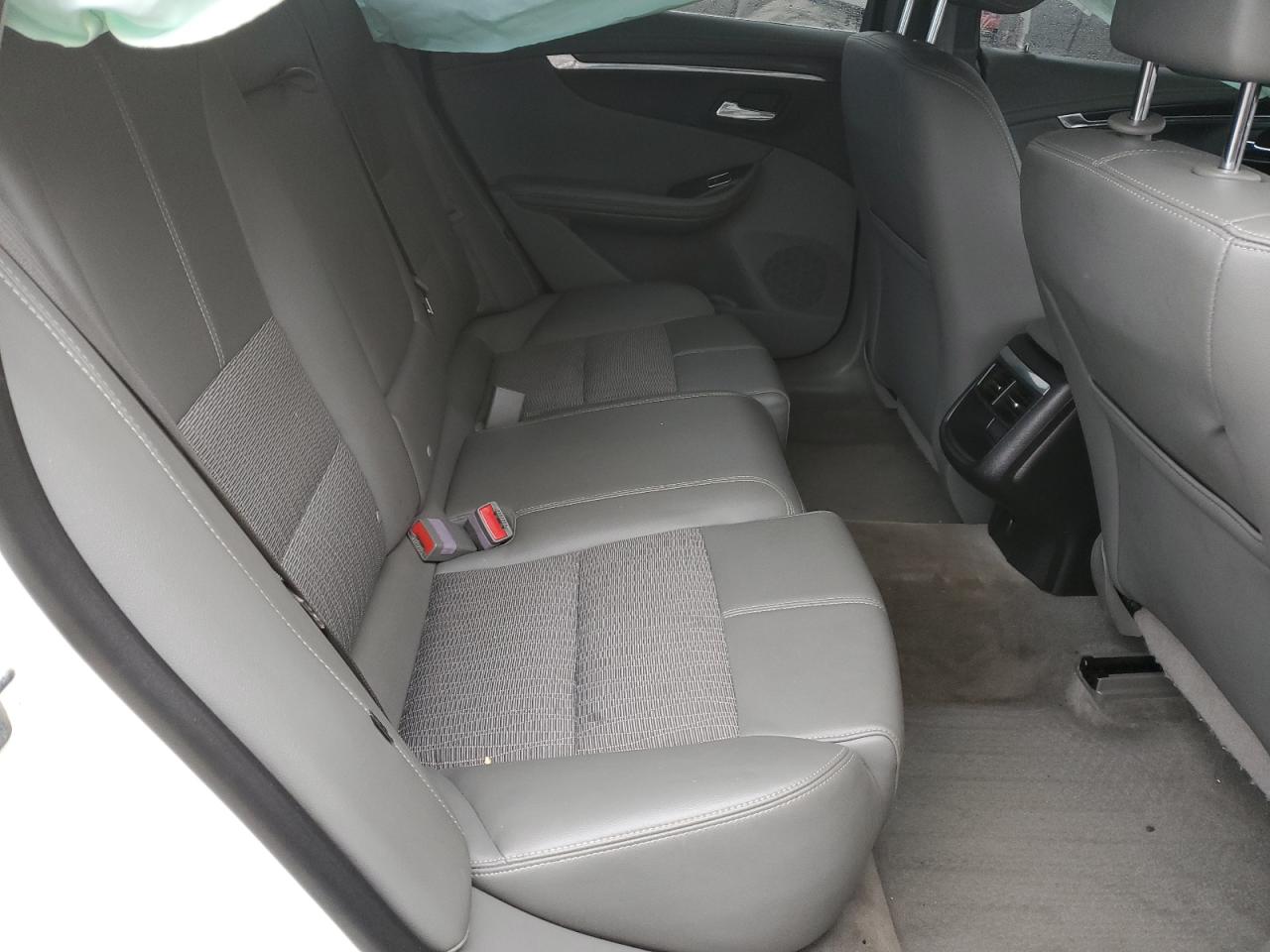 2014 Chevrolet Impala - Image 10