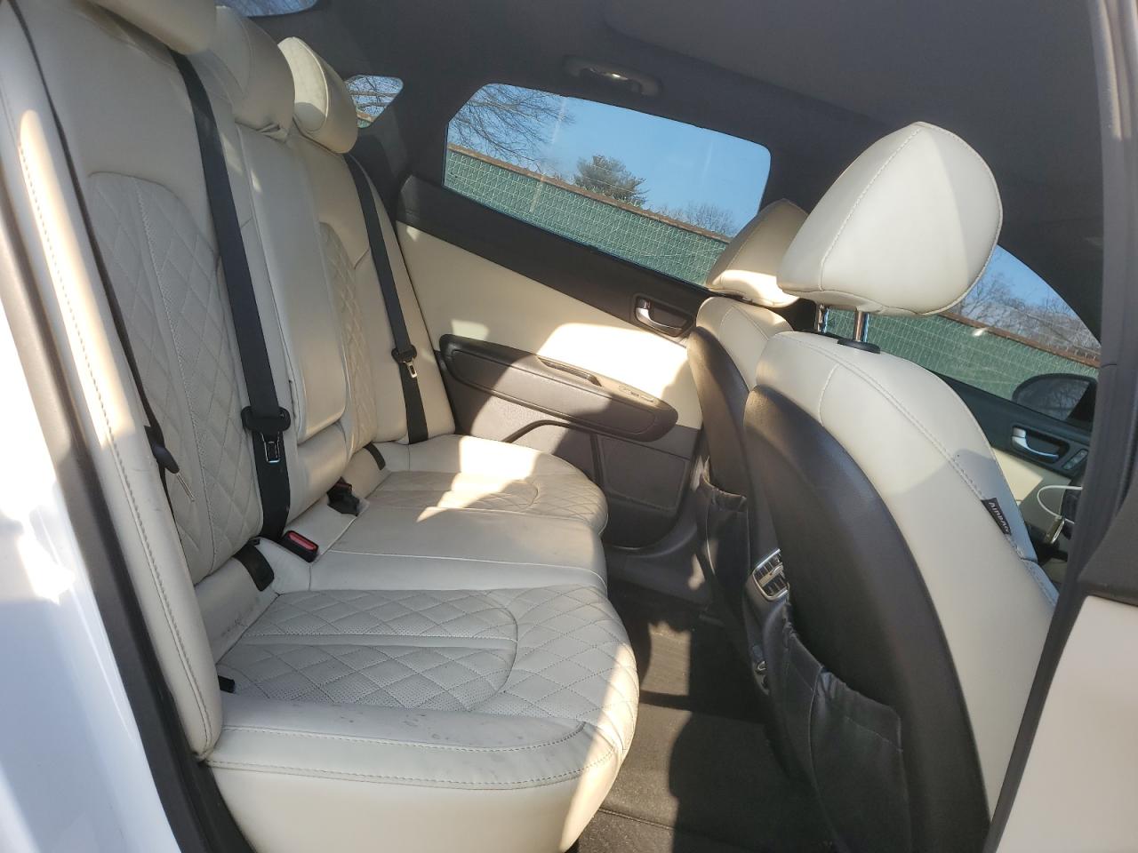 2018 Kia Optima - Image 11