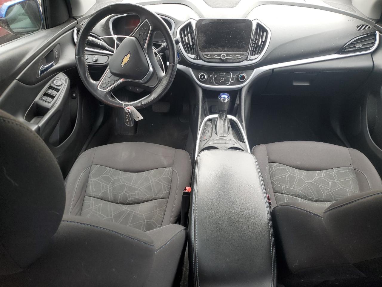 2017 Chevrolet Volt - Image 8