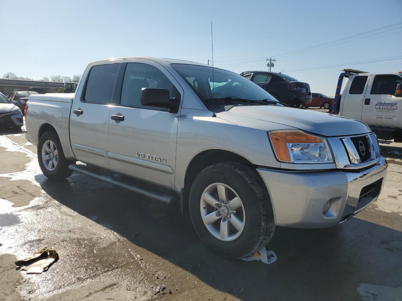 2010 Nissan Titan - Image 4