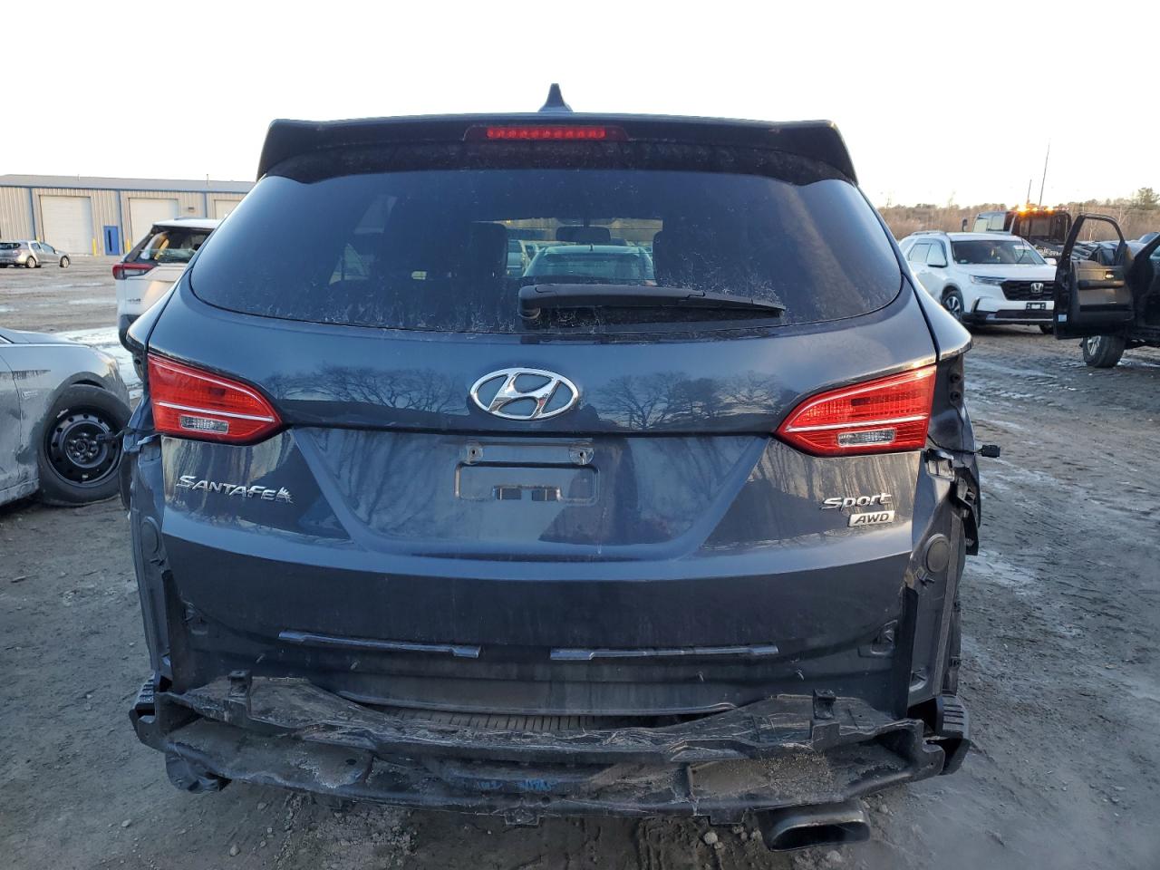 2015 Hyundai Santa Fe - Image 6