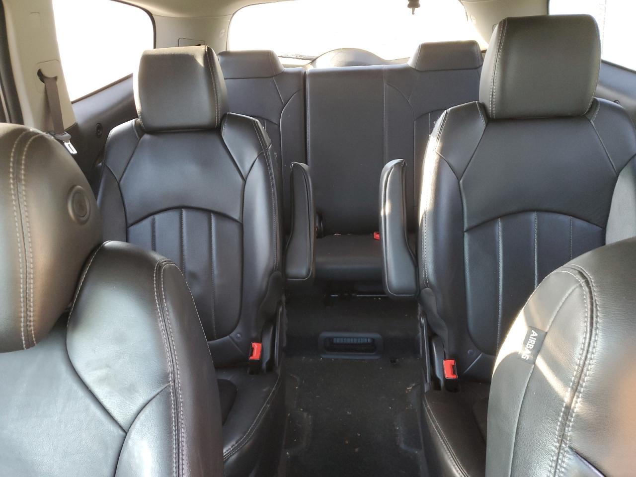 2016 Buick Enclave - Image 10