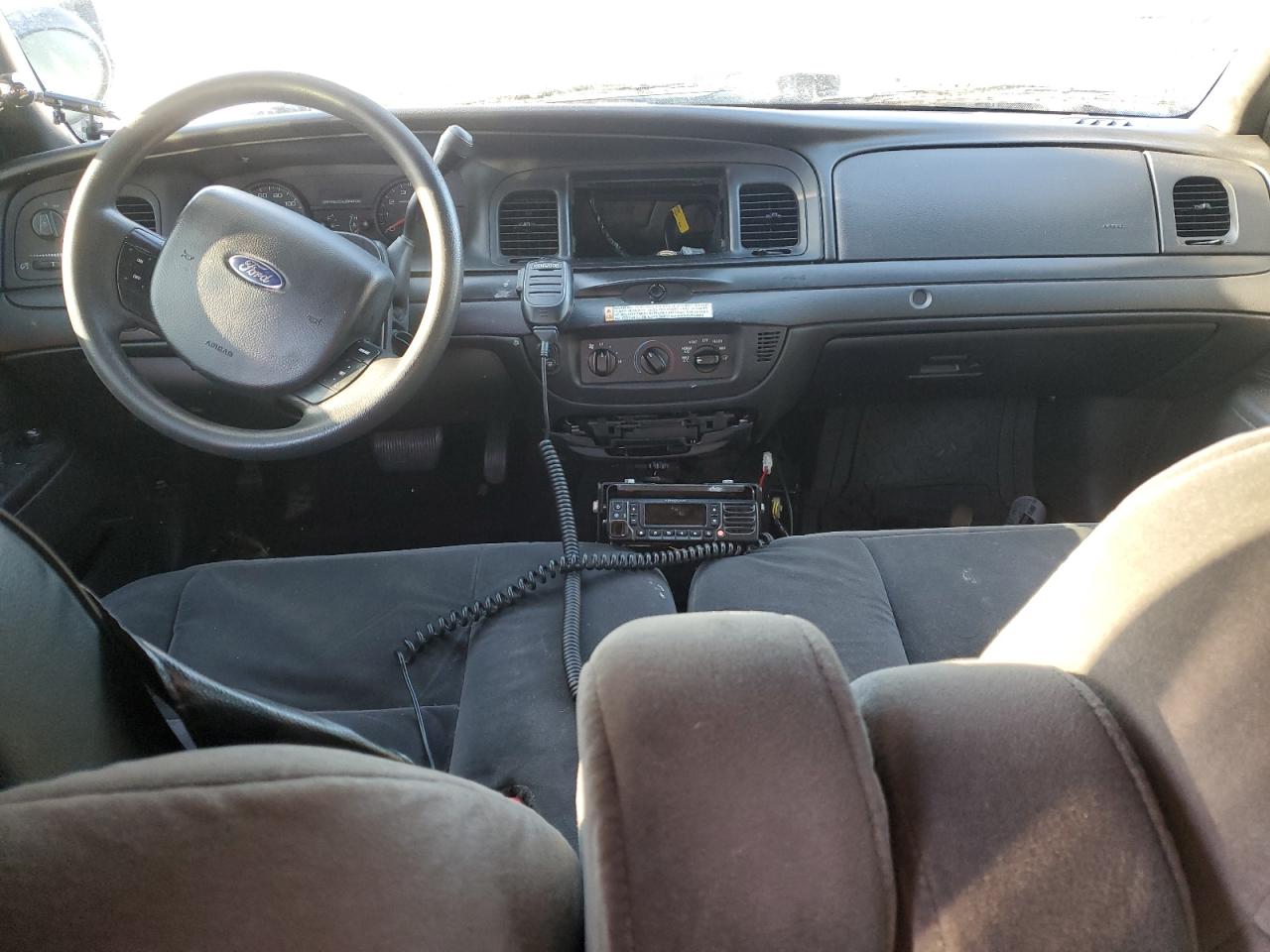 2011 Ford Crown Victoria - Image 8
