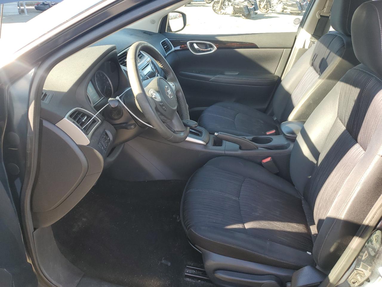 2016 Nissan Sentra - Image 7