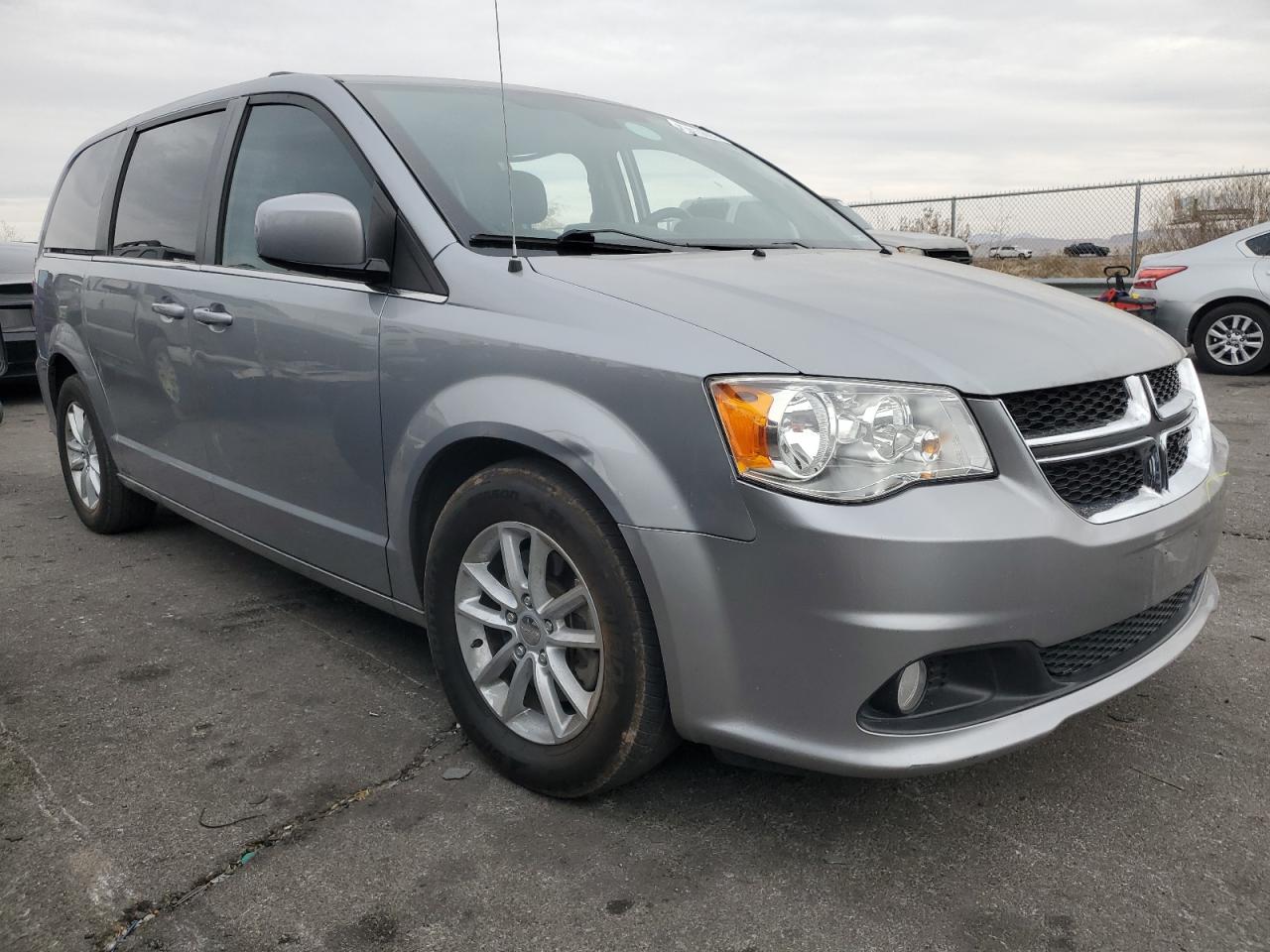 2019 Dodge Caravan - Image 4