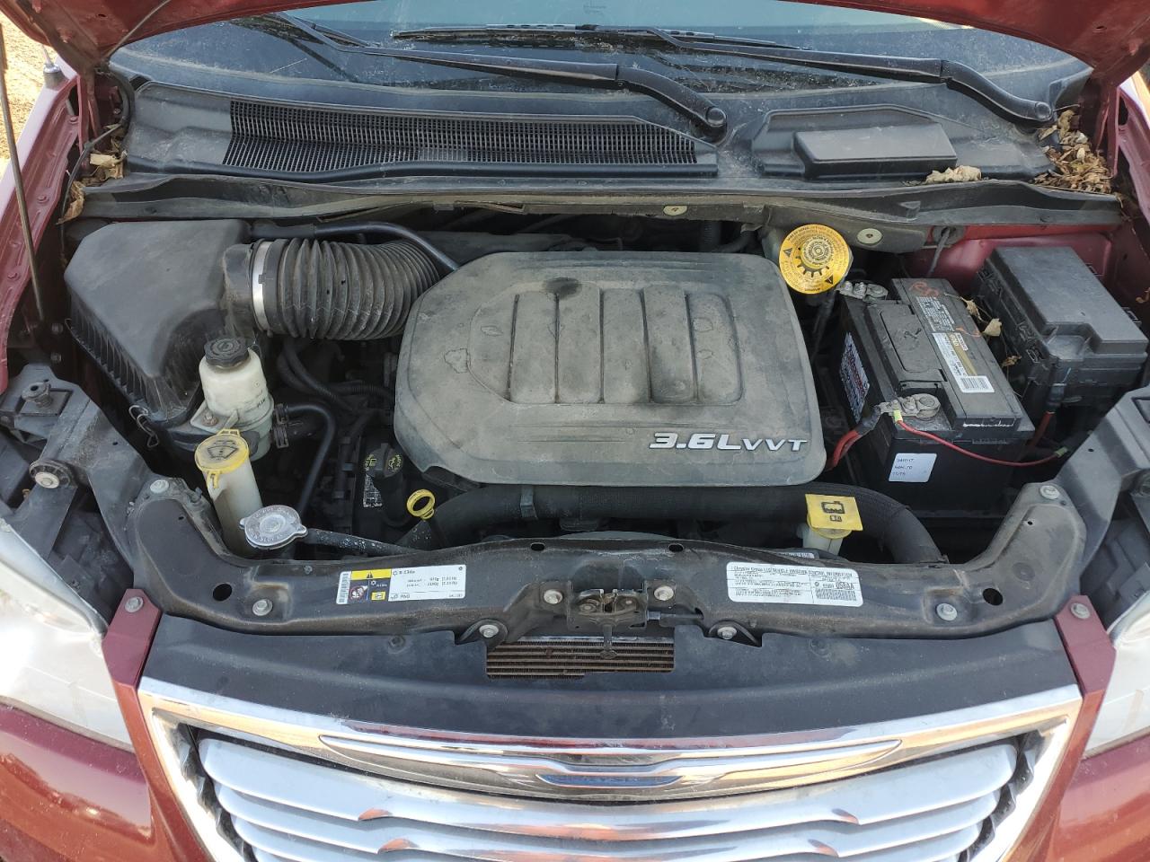 2014 Chrysler Town & Country - Image 12