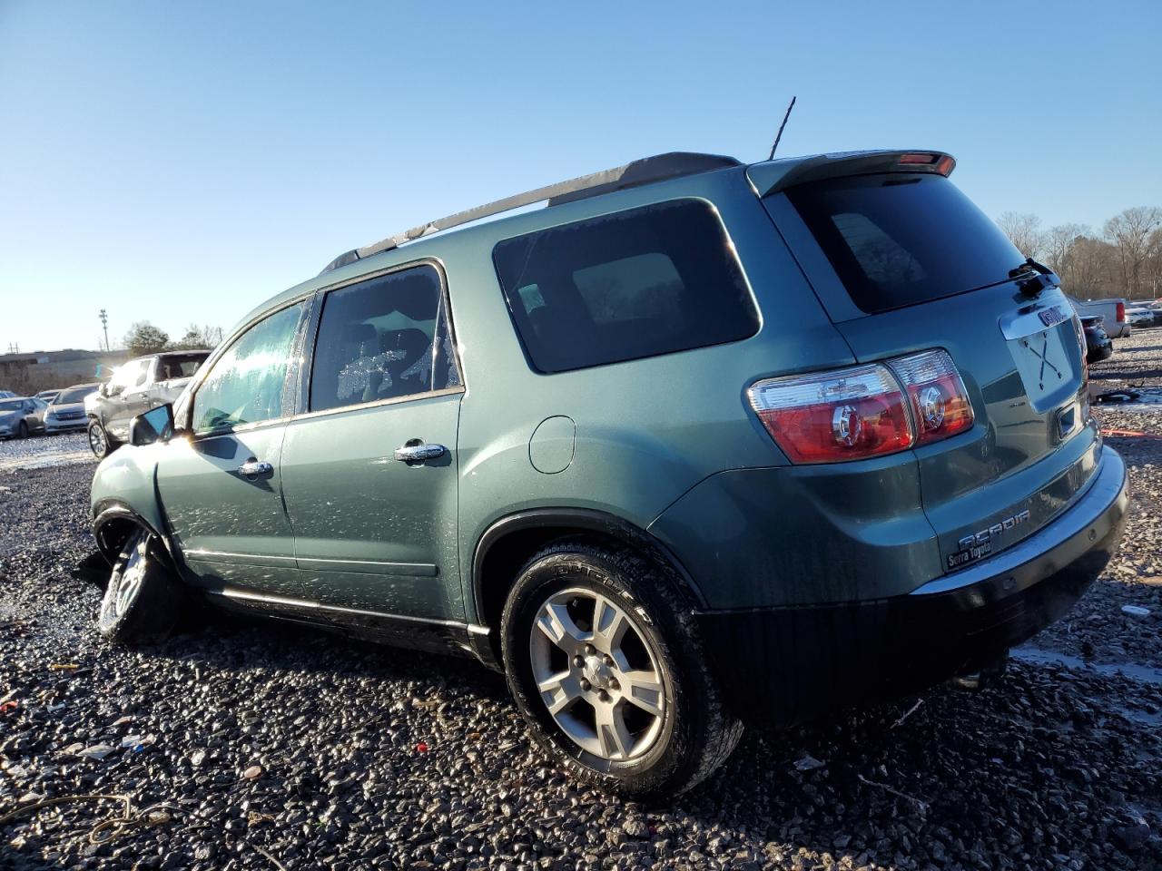 2010 GMC Acadia - Image 2