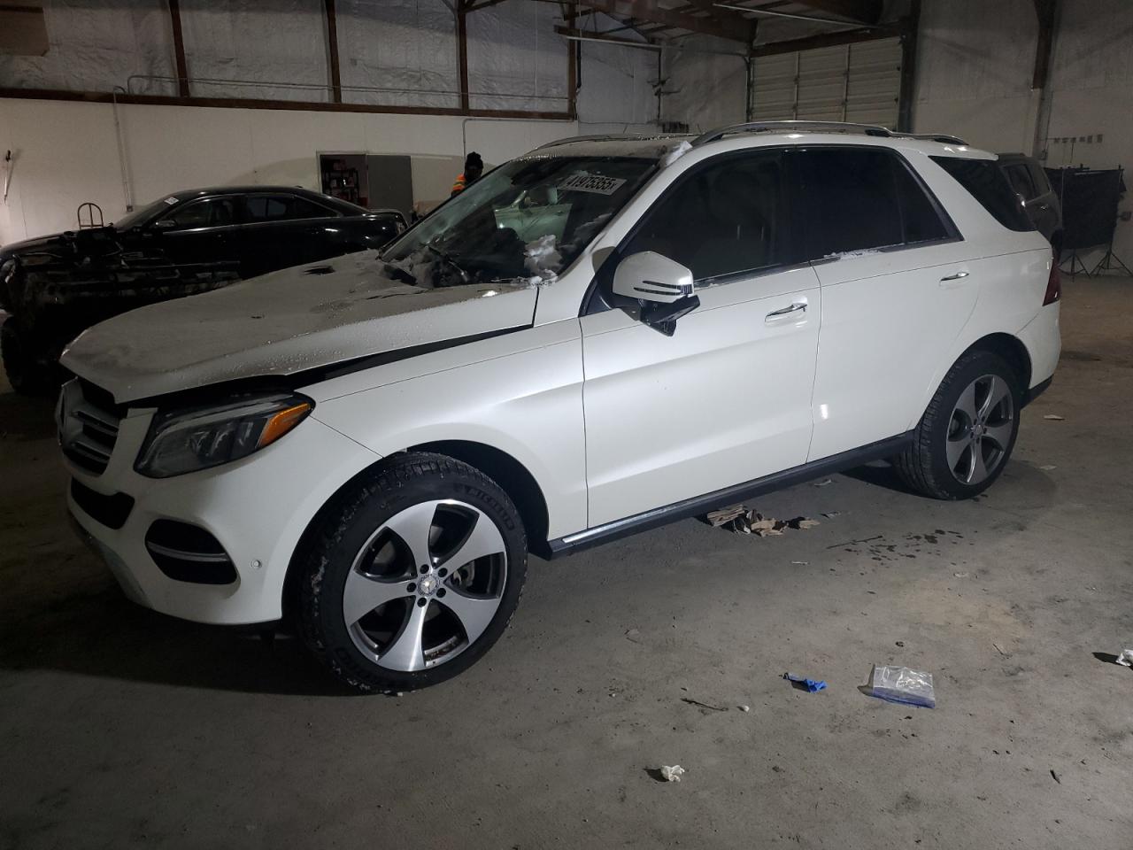 2017 Mercedes-Benz GLE - Image 1