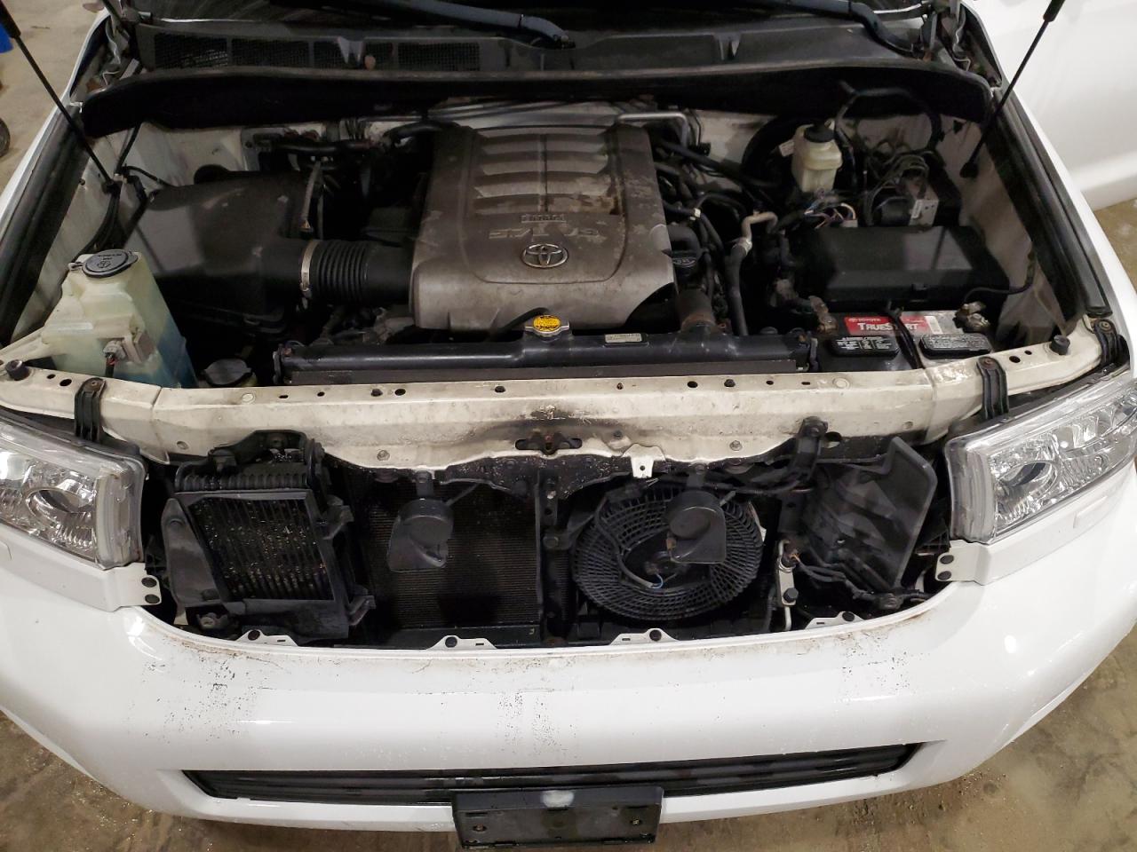 2008 Toyota Sequoia - Image 12