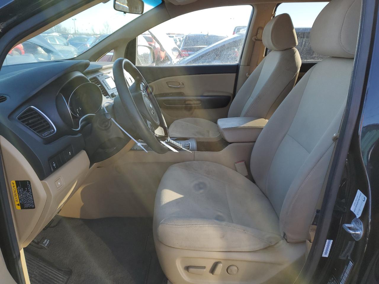 2015 Kia Sedona - Image 7