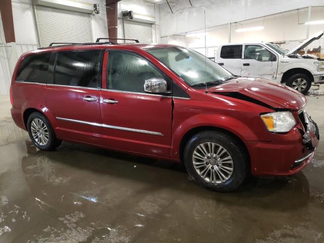  CHRYSLER MINIVAN 2013 Красный
