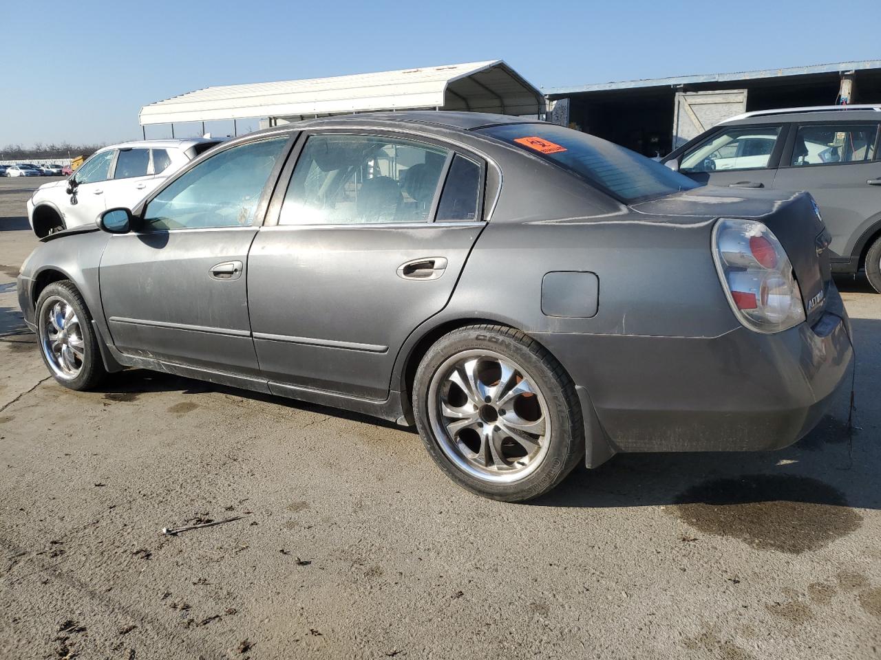 2005 Nissan Altima - Image 2