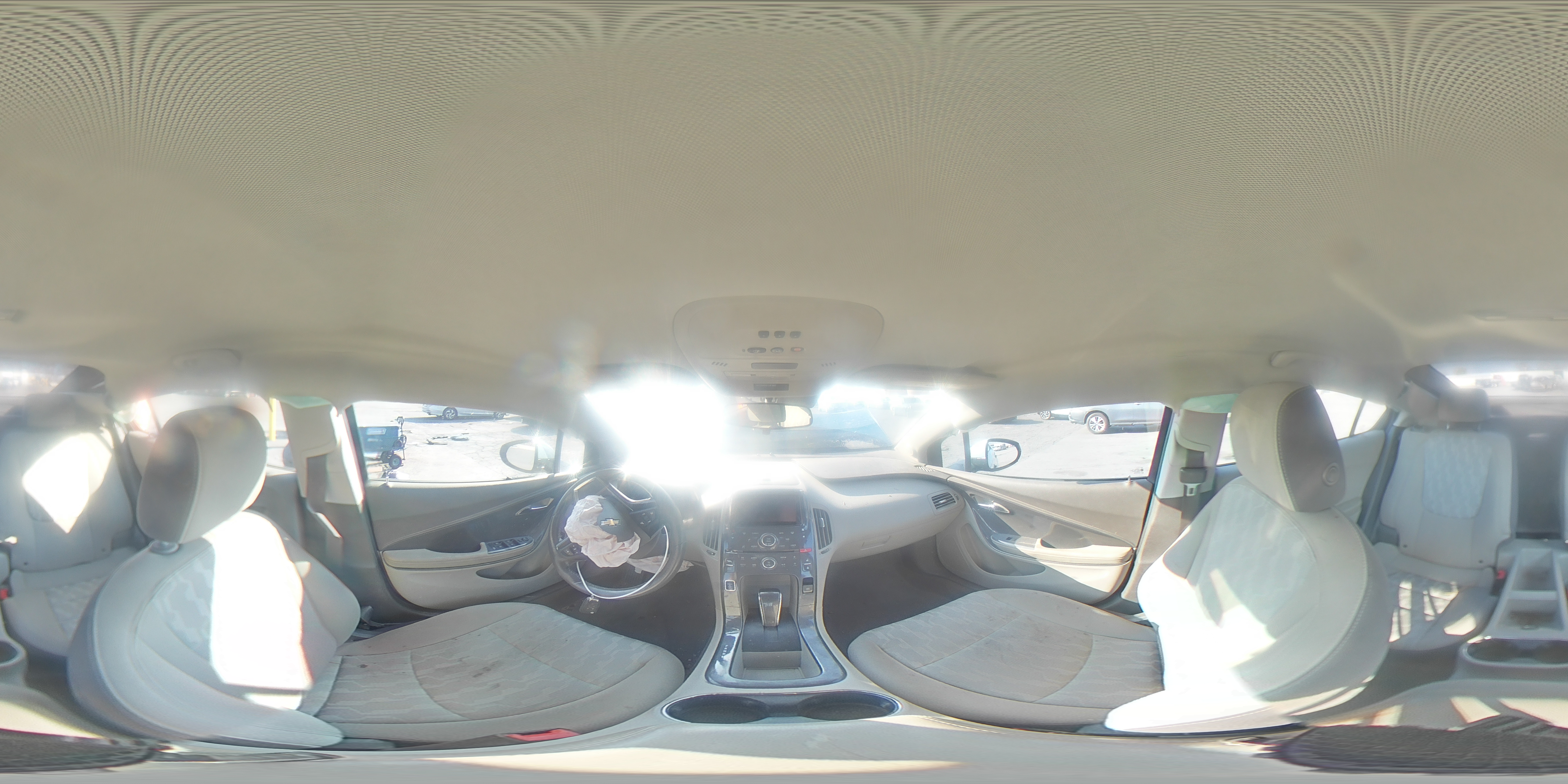 2014 Chevrolet Volt - Image 13
