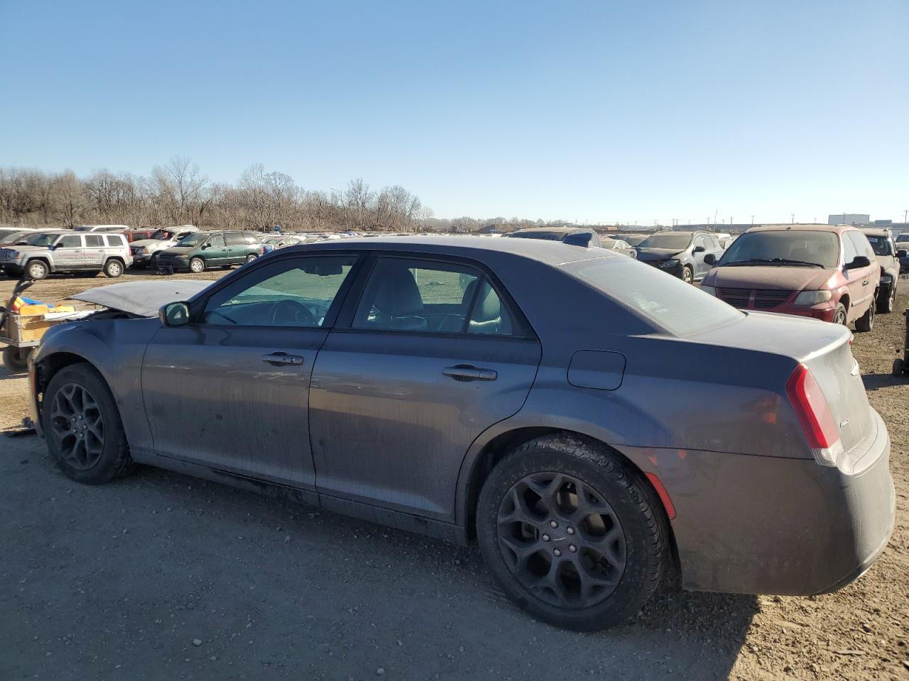2019 Chrysler 300 - Image 2