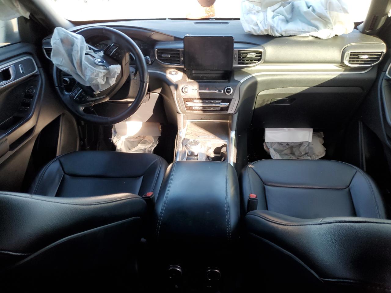 2020 Ford Explorer - Image 8
