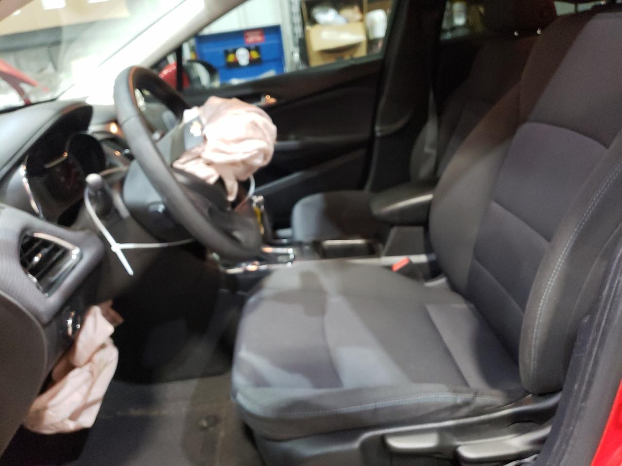 2018 Chevrolet Cruze - Image 7