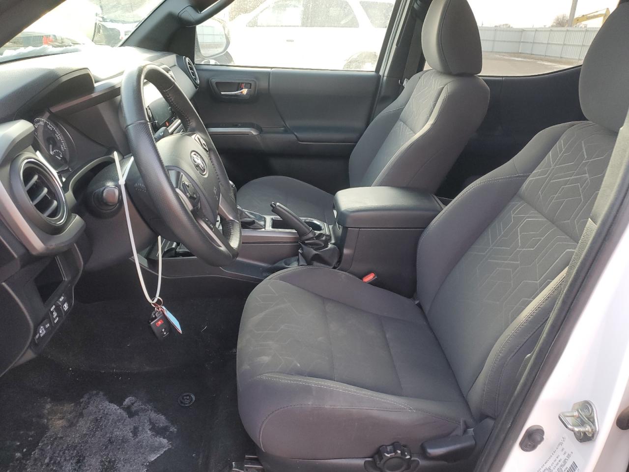 3TMCZ5ANXHM071001 TOYOTA TACOMA 2017