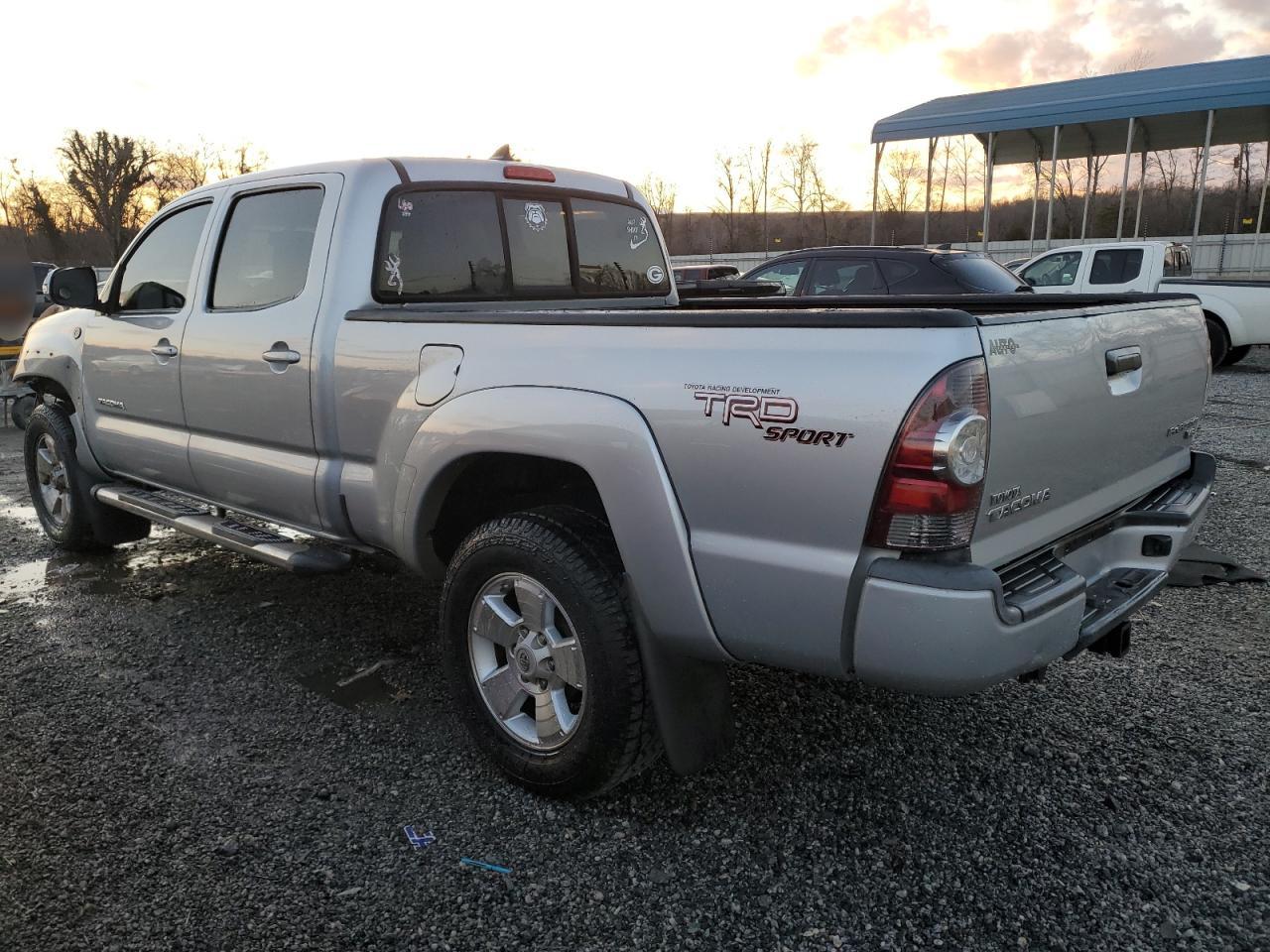 2012 Toyota Tacoma - Image 2